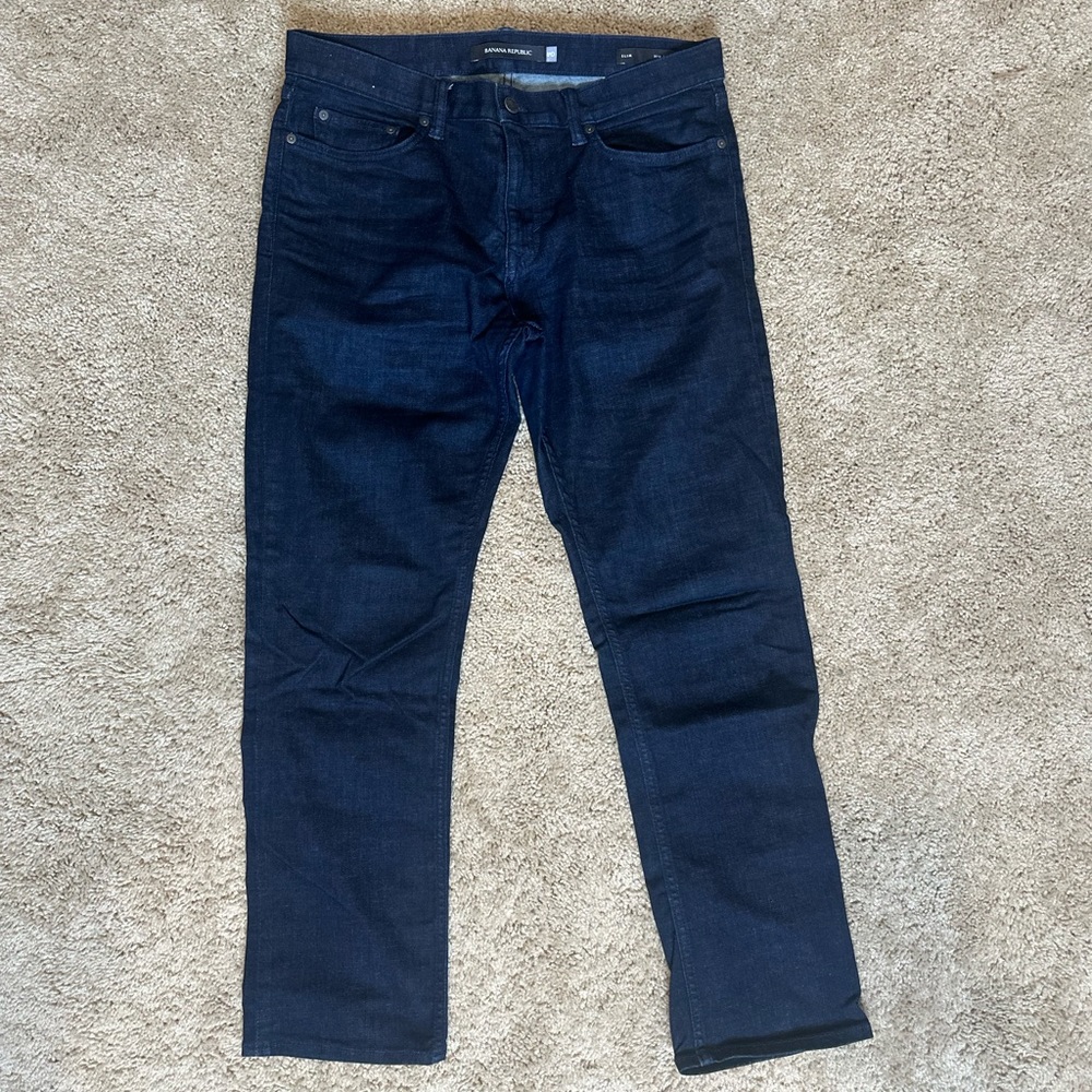 Banana Republic slim stretch jeans // size: 33x30 // Dark wash LIKE NEW